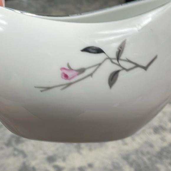 Cherry Blossom Fine China Japan 1067 Gravy Boat and Under Plate Floral White - Picture 7 of 14